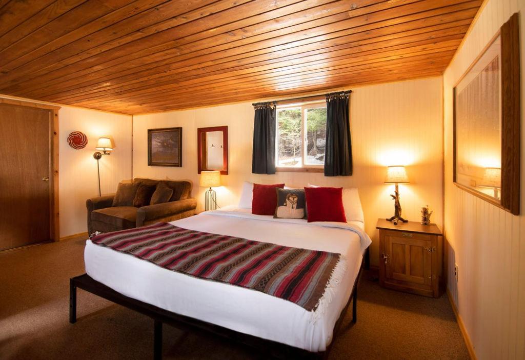Lochsa Lodge Lolo Екстериор снимка