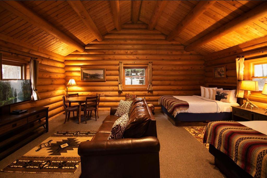 Lochsa Lodge Lolo Екстериор снимка